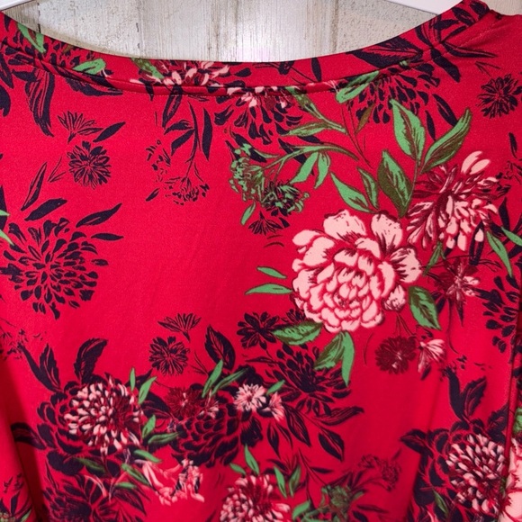 Pioneer Woman Shirt Size XXXL V-Neck Top Red Floral Country Ranch - Picture 13 of 14